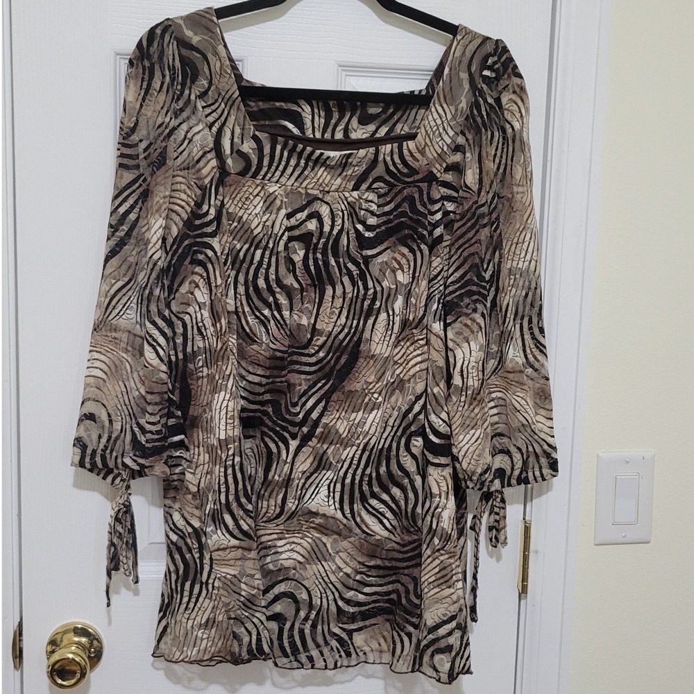 Dressbarn Woman 2X Blouse Abstract Mesh Lace Square Neck 3/4 Sleeve Tie Cuff